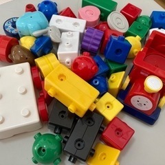 おもちゃ ブロック