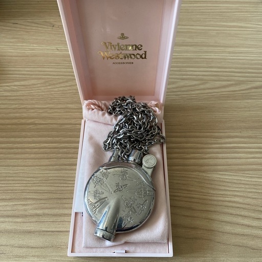 VivienneWestwood チェーン付きオイルライター⛓️