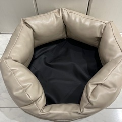 お取引済み2️⃣【美品・中古品】　ラディカ　ペット用ベッド ベージュ 　 　の画像