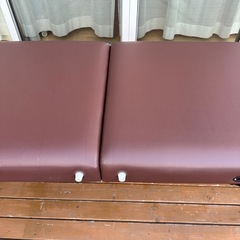 未使用品 エステサロン用ベッド 折りたたみ式の画像