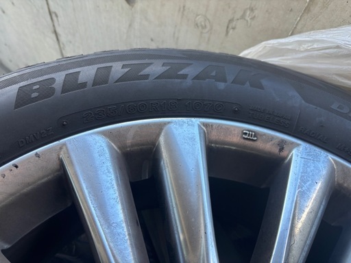 TOYOTA 純正18インチスタッドレス付き❗️