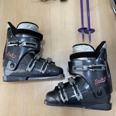 スキー板　ストック　ブーツ　ウェア　ケース　ゴーグルの画像