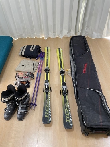 スキー板　ストック　ブーツ　ウェア　ケース　ゴーグル