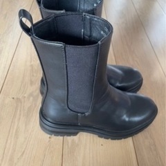 しまむら　レディースブーツ　黒　Mの画像