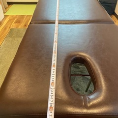 三宮に取りに来れる方！施術台の画像