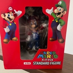 新品 マリオ フィギア
