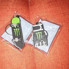 monsterキーホルダー