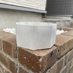 モルタル製の器の画像