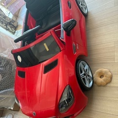 子供用2人乗る車の画像