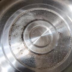 大きい鍋の画像