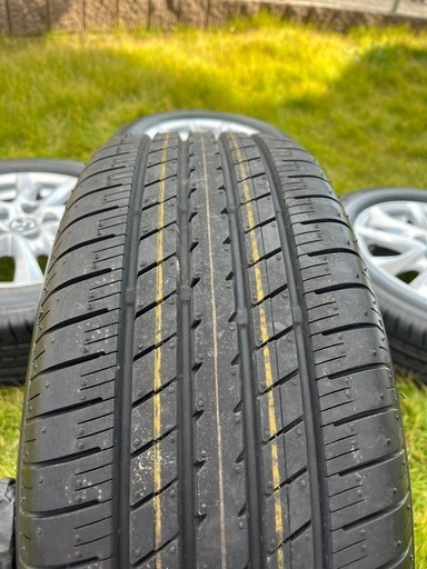 マツダアクセラ　205/60R16タイヤホイール4本
