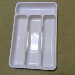 トレイ 1枚　27センチ×18センチ