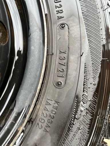 スタッドレス　145 80R12 　ワンシーズンのみ使用
