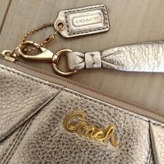 未使用COACHのポーチ クランチバッグの画像