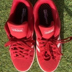アディダス　シューズの画像