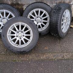 スタッドレスタイヤ　195/65Ｒ15