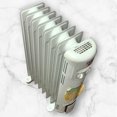 ZASS❤電気オイルヒーター　10段階温度調整　コード収納・キャスター付き　暖房器具の画像