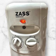 ZASS❤電気オイルヒーター　10段階温度調整　コード収納・キャスター付き　暖房器具の画像