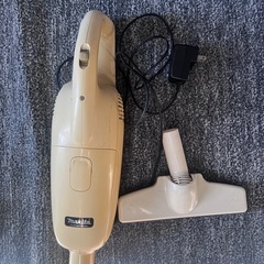 マキタ　ハンディクリーナー 掃除機