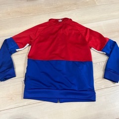 アディダス　キッズ　上着　140サイズの画像