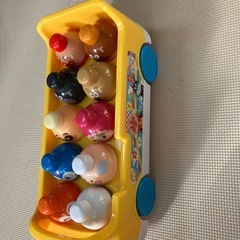 アンパンマン かぞえてつみつみバス
の画像