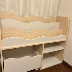キッズ本棚　ニトリ
