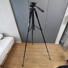  【美品】4段階伸縮 三脚　最大183cmアルミ製 水準器付き ...