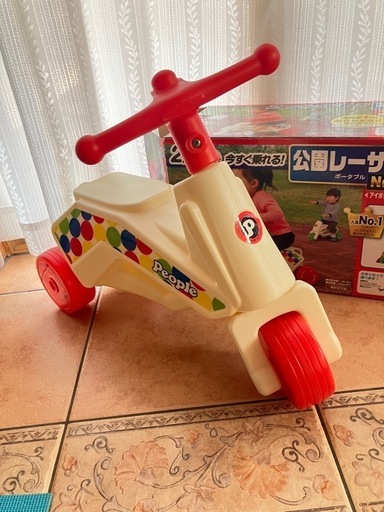 三輪車　people
