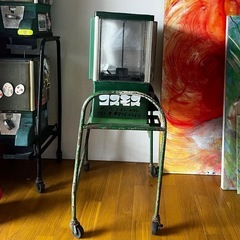 ガチャマシーン ガチャガチャ本体 の画像