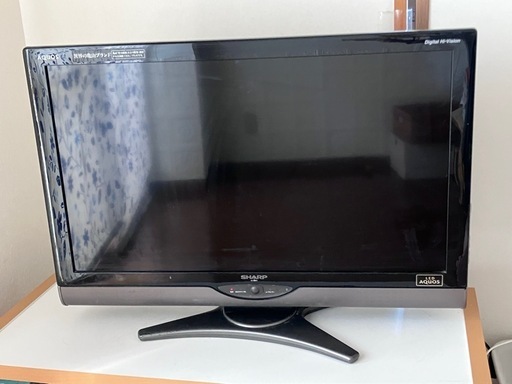SHARP AQUOS液晶カラーテレビ32型　2010年製