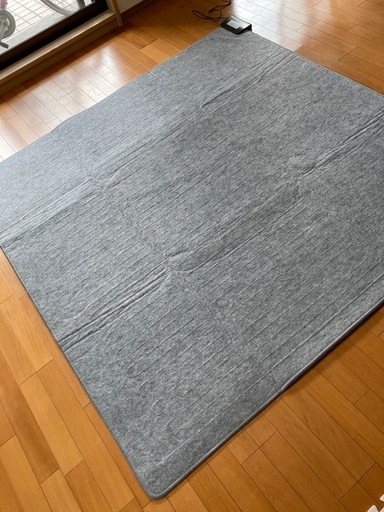 【お譲り先が決まりました】ホットカーペット　2畳用　切り忘れ防止機能付　ダニ退治可　2016年製　使用回数少