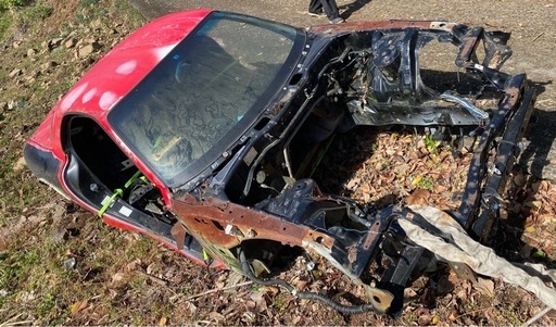 引取り限定‼︎  　rx-7  fd3s  フレーム書類無し　リアゲート有りガラス付き