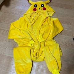 お話中。ピカチュウ　着ぐるみ　の画像