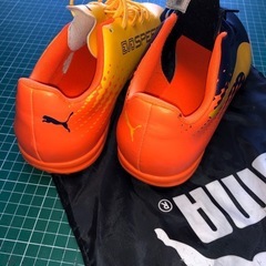 PUMAトレーニングシューズ
の画像
