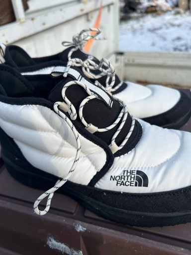 「The North Face ヌプシ チャッカ27cm 新品未使用 白黒人気