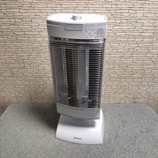 ダイキン セラムヒート ERFT11SS-W 遠赤外線暖房機 (フラット) 龍ケ崎