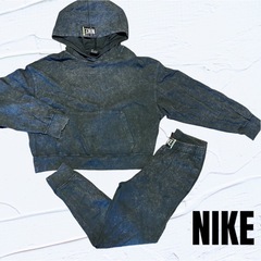 NIKE ウィメンズ　ウォッシュ　セットアップ