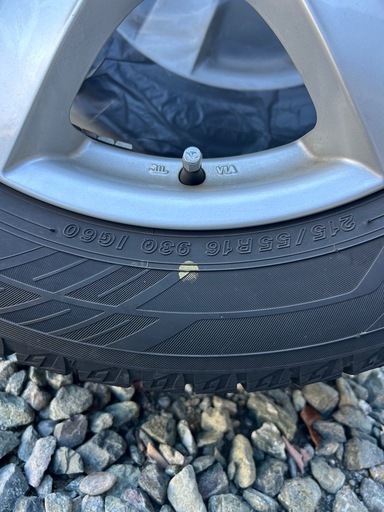 フォルクスワーゲン　スタッドレス　 純正アルミホイール　215/55/R16