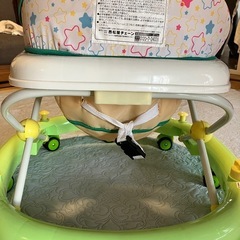 歩行器　西松屋 エンジョイウォーカー ステップ２（グリーン）の画像