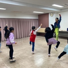  ZUMBA（ダンスエクササイズ）で汗かきましょう！の画像
