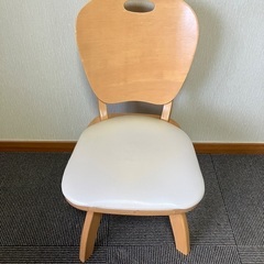 回転式チェアの画像