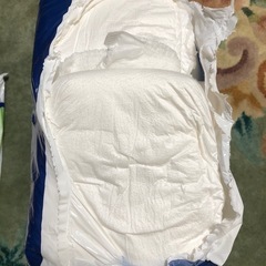 開封未使用　Amazon basics 男女共用紙オムツ3枚+16枚の画像