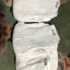 開封未使用　Amazon basics 男女共用紙オムツ3枚+16枚の画像