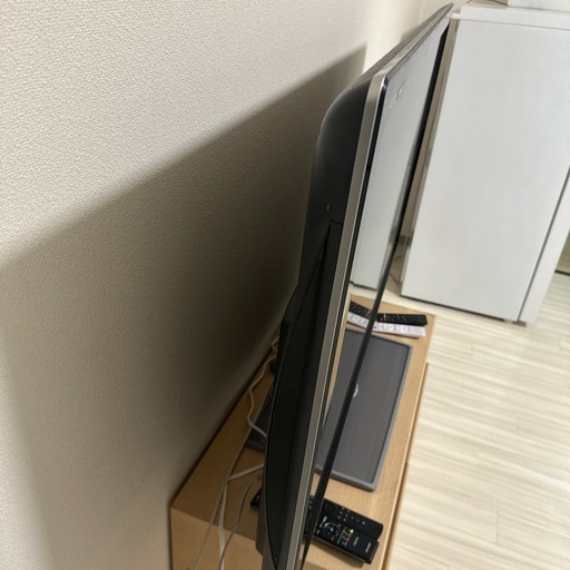 52型薄型テレビ