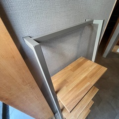 立てかけシェルフの画像