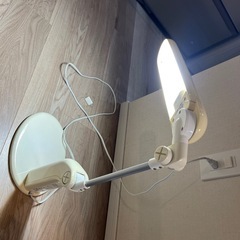 卓上ランプの画像
