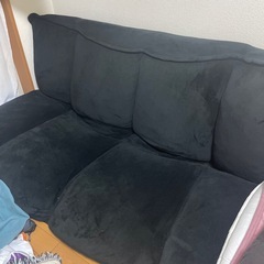 黒いソファ