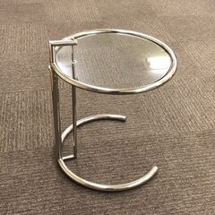 リプロダクト品 アイリーングレイ クラシコン サイドテーブル  （Eileen Gray） 