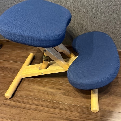 学習チェア　椅子　姿勢矯正チェア