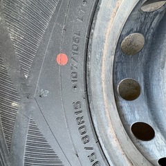 ハイエーススタッドレスタイヤ4本の画像